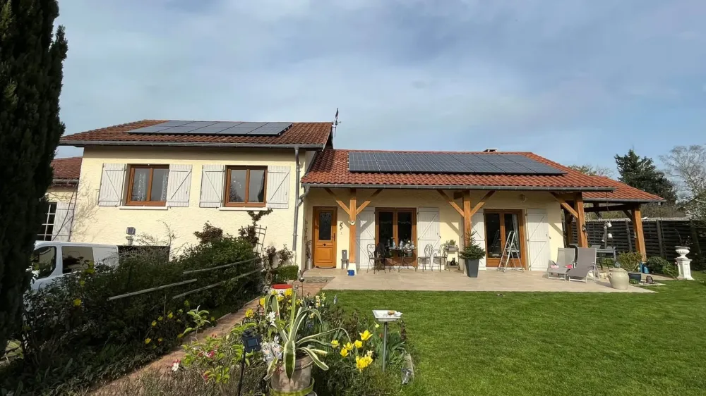 Installation solaire photovoltaïquewebp